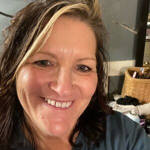 Meet your Posher, Shana